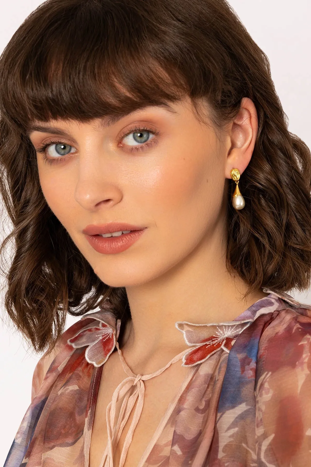 Delicate Floral Print Blouse with Neckline Flower Detailing