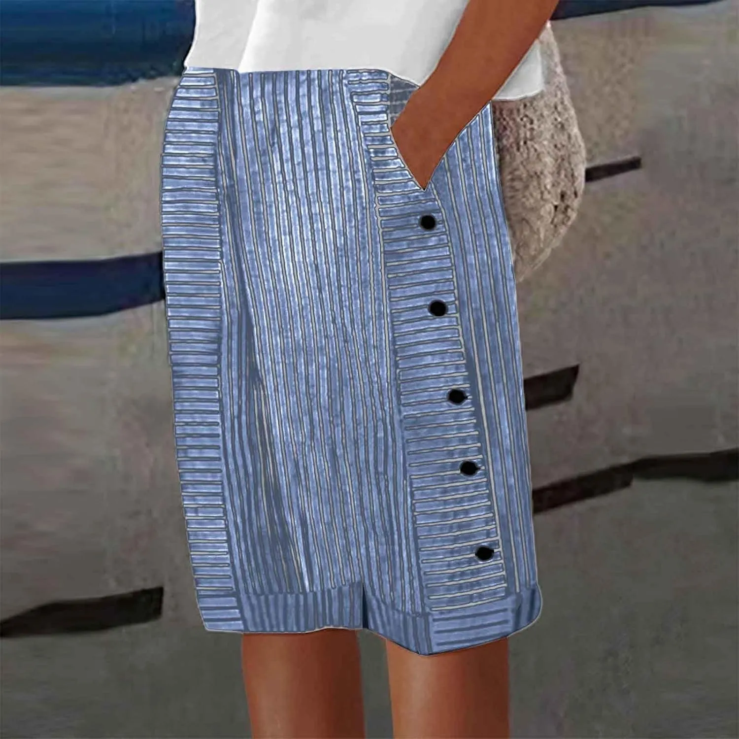 Women's Linen Shorts Trendy Striped Elastic Waist Pants Wide Leg Short Pants Side Button Casual Beach Shorts